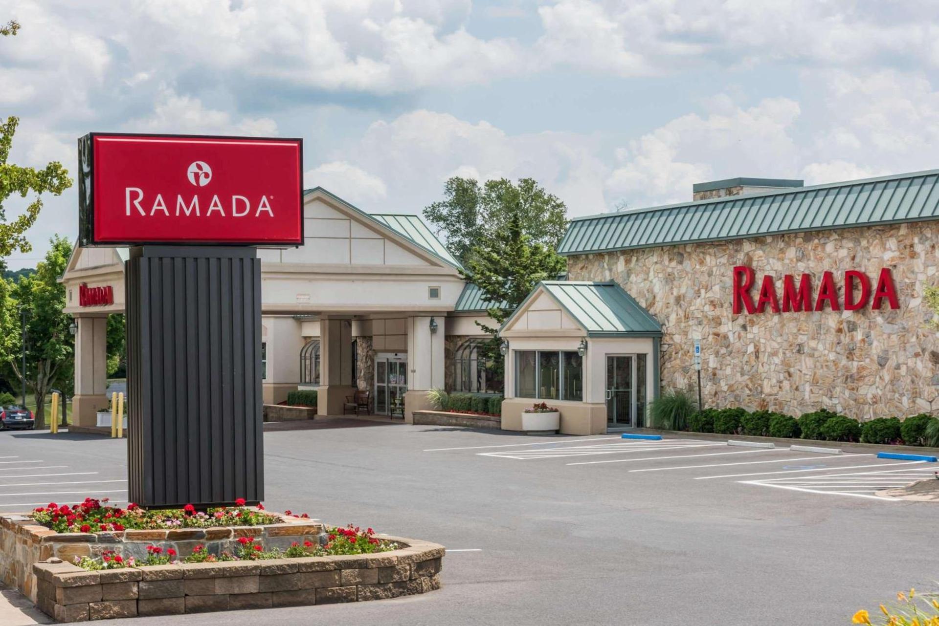 Ramada by Wyndham State College Hotel & Conference Center — hotel in State College