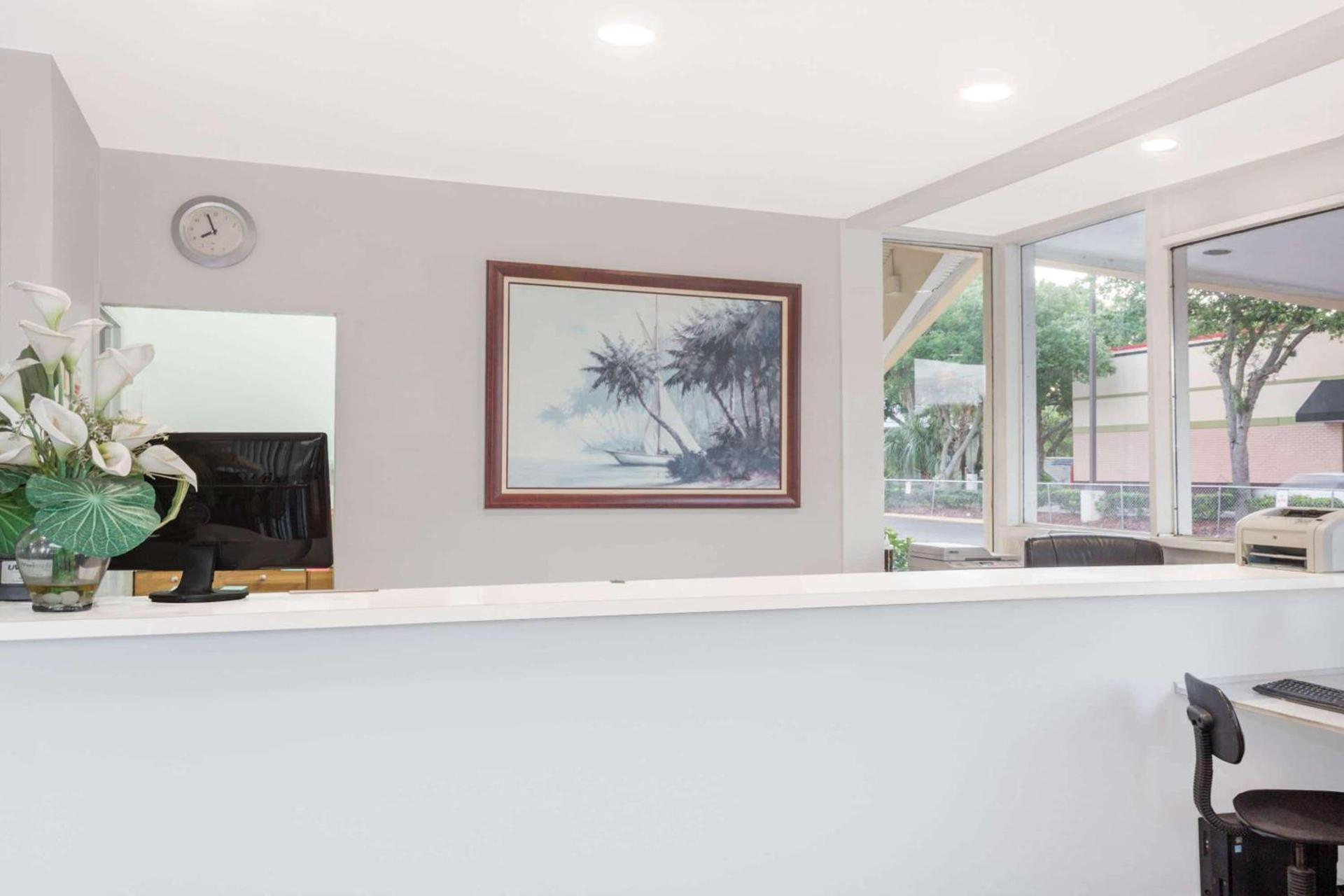 Howard Johnson by Wyndham Vero Beach / Downtown photo 18