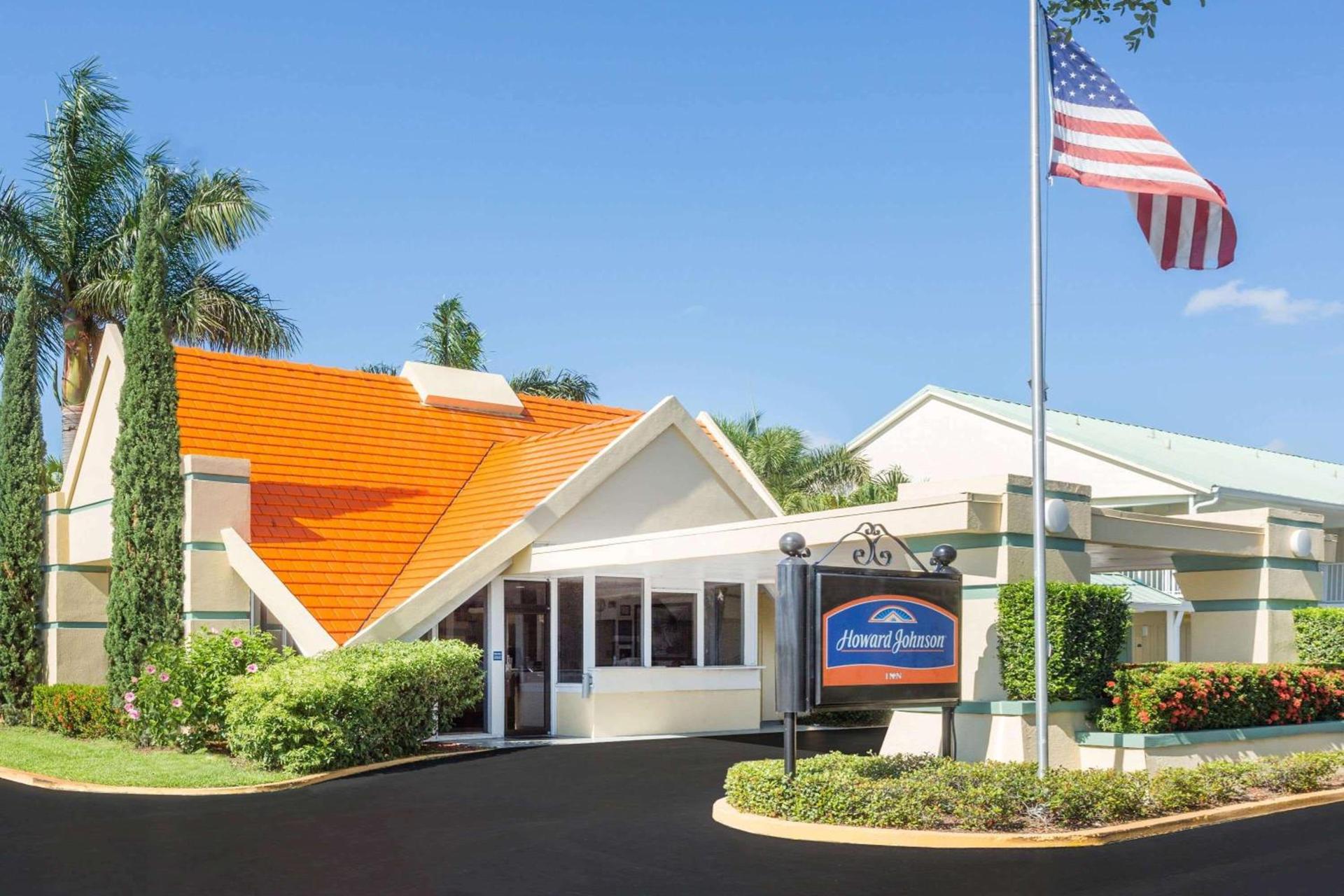 Howard Johnson by Wyndham Vero Beach / Downtown — hotel in Vero Beach