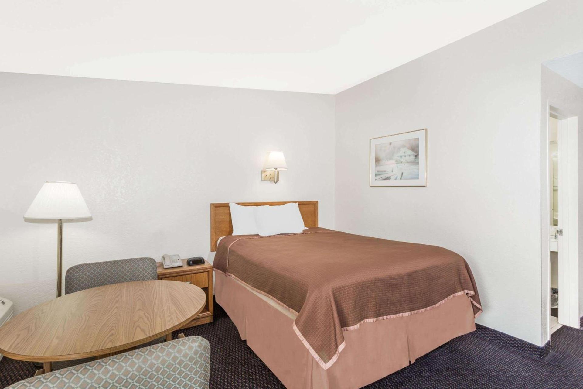 Howard Johnson by Wyndham Vero Beach / Downtown photo 12