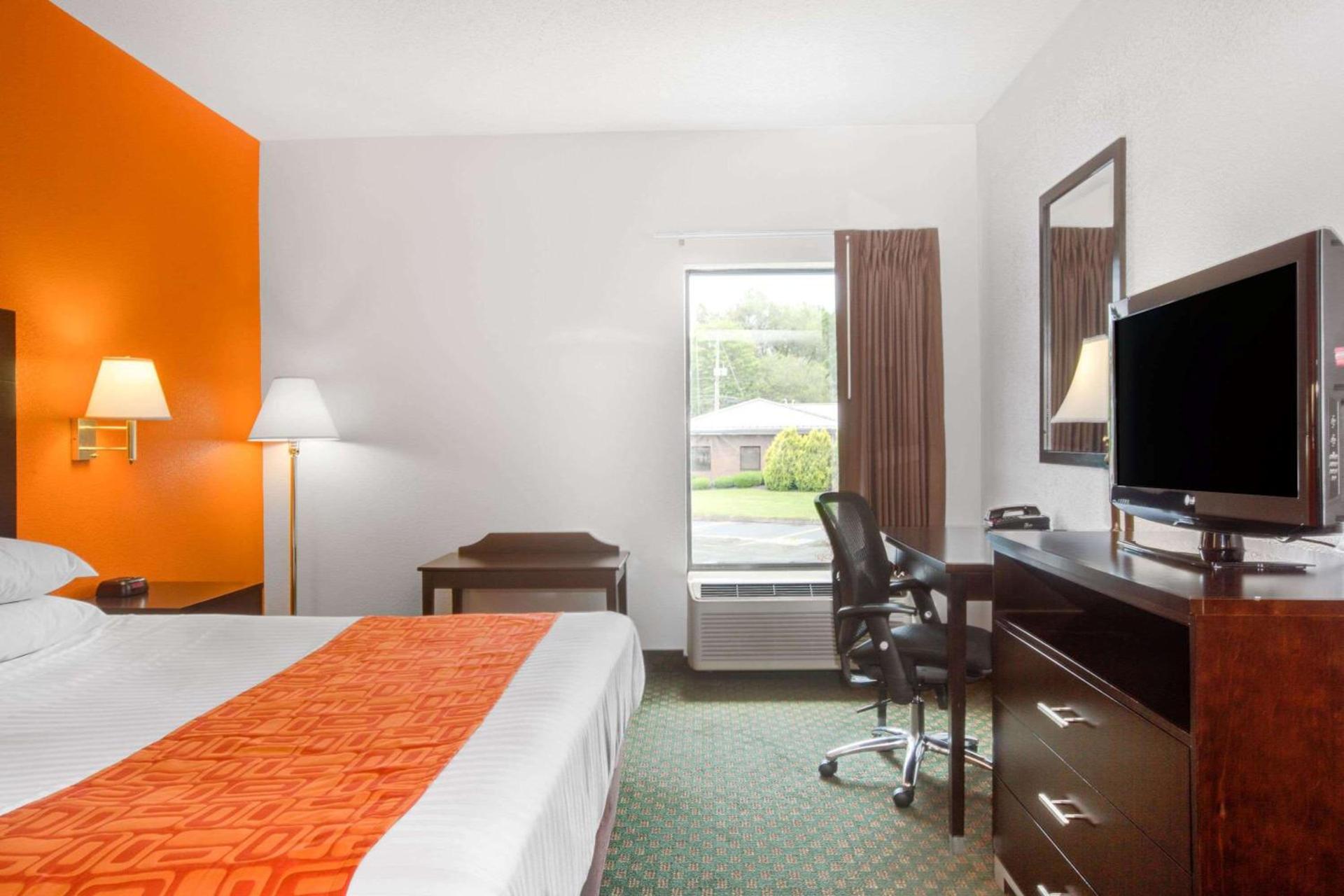 Howard Johnson by Wyndham Beckley photo 13