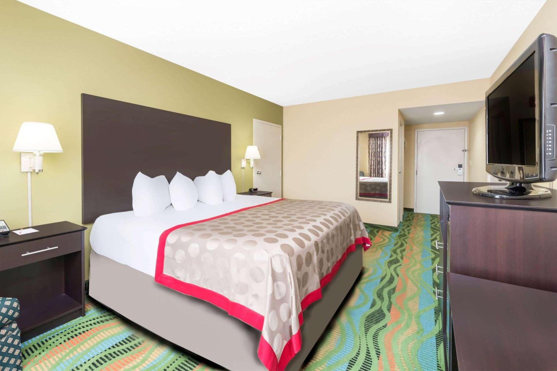 Ramada by Wyndham Vandalia photo 51