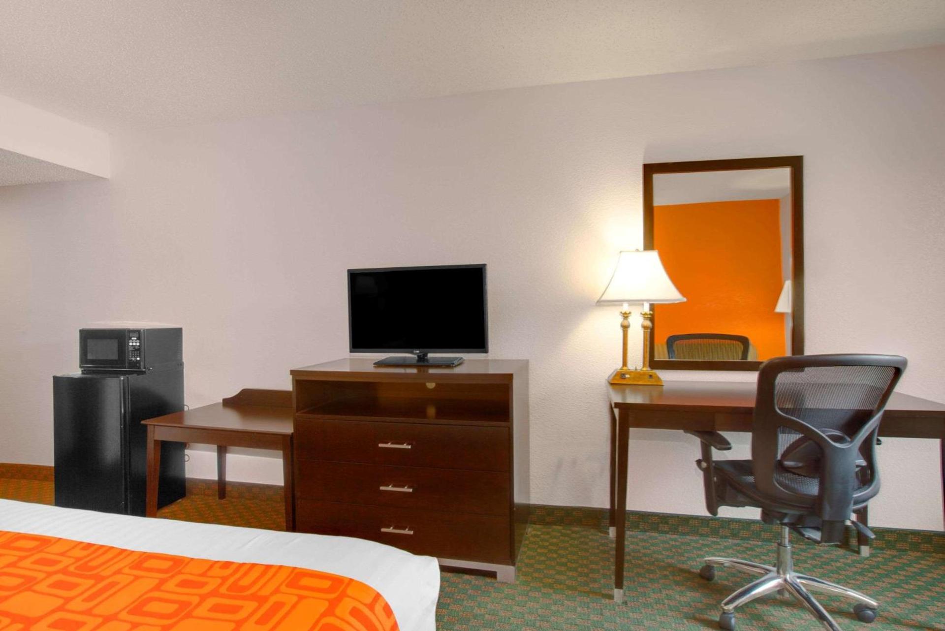 Howard Johnson by Wyndham Beckley photo 14