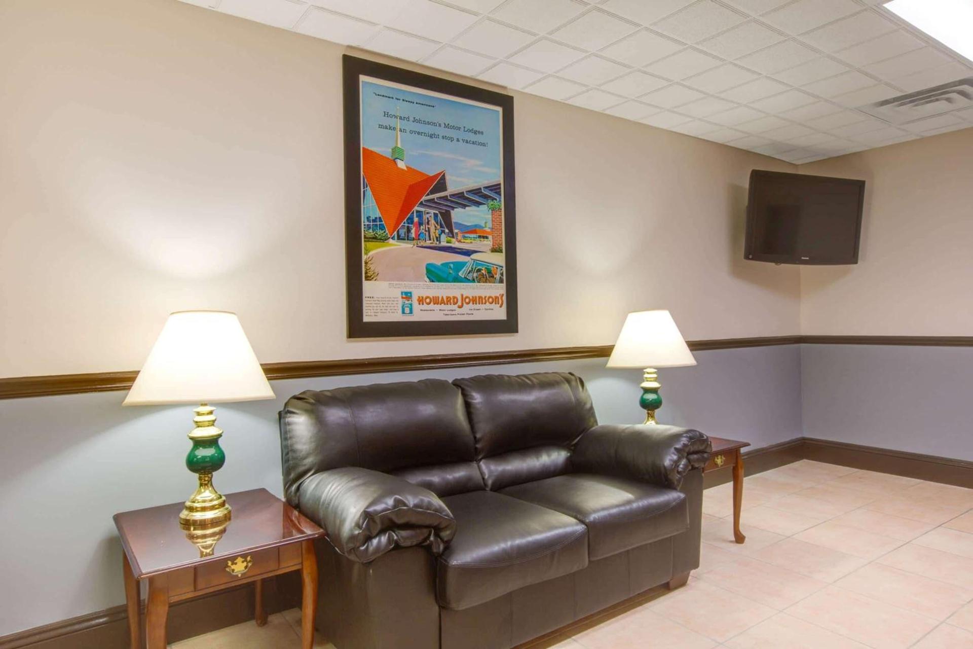 Howard Johnson by Wyndham Beckley photo 3