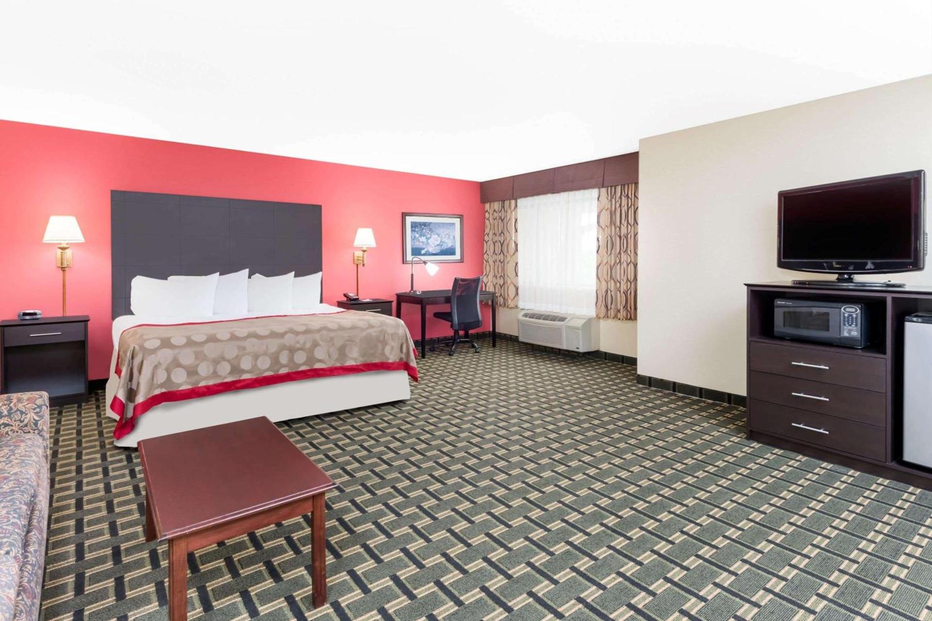 Ramada by Wyndham Vandalia photo 38