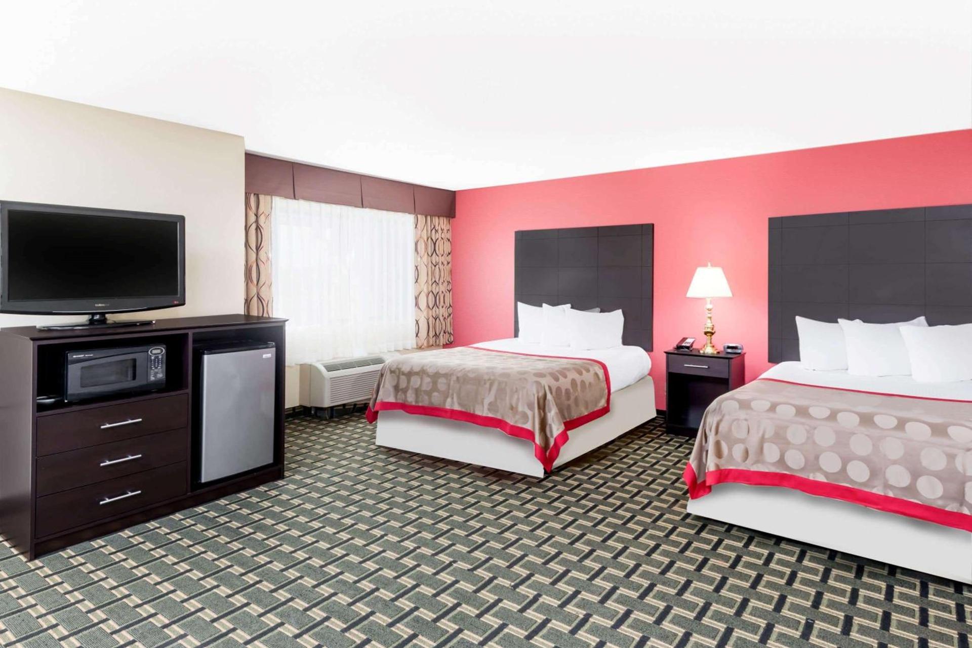 Ramada by Wyndham Vandalia photo 36