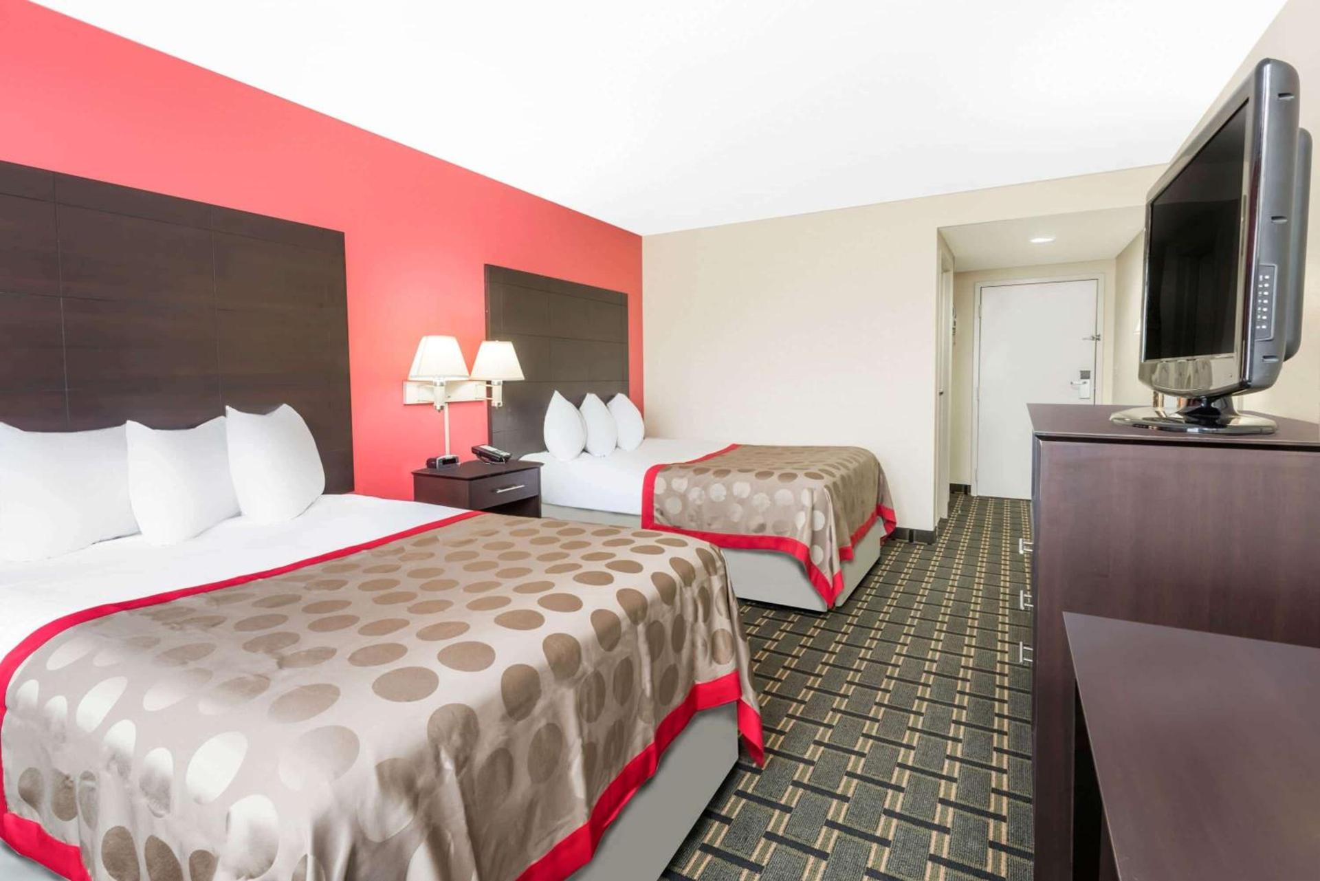 Ramada by Wyndham Vandalia photo 33