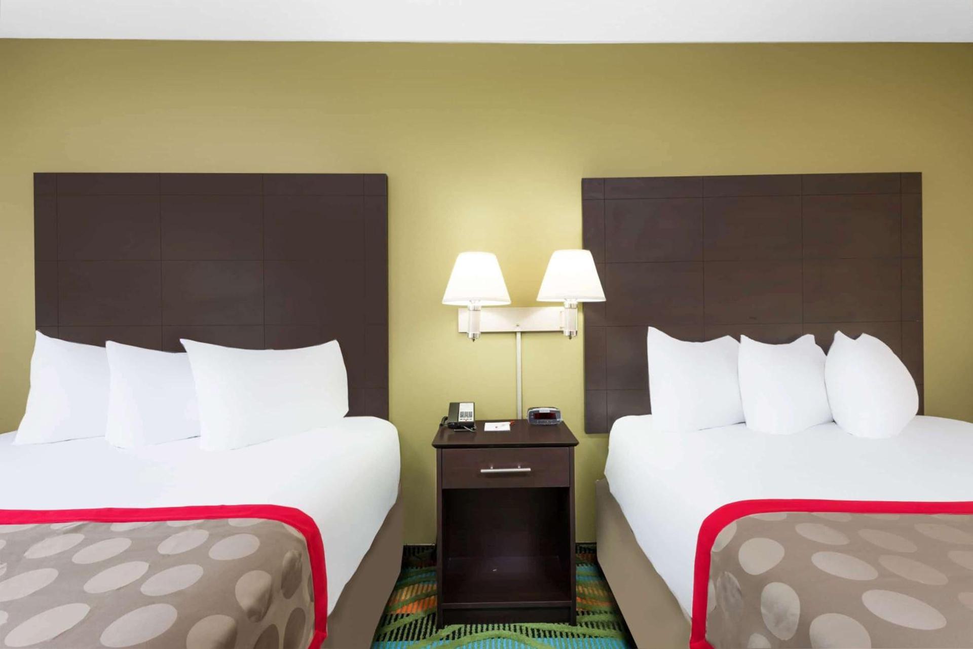 Ramada by Wyndham Vandalia photo 31