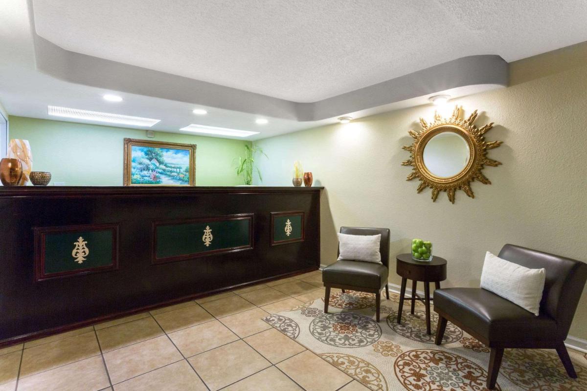 Howard Johnson by Wyndham Tallahassee photo 4