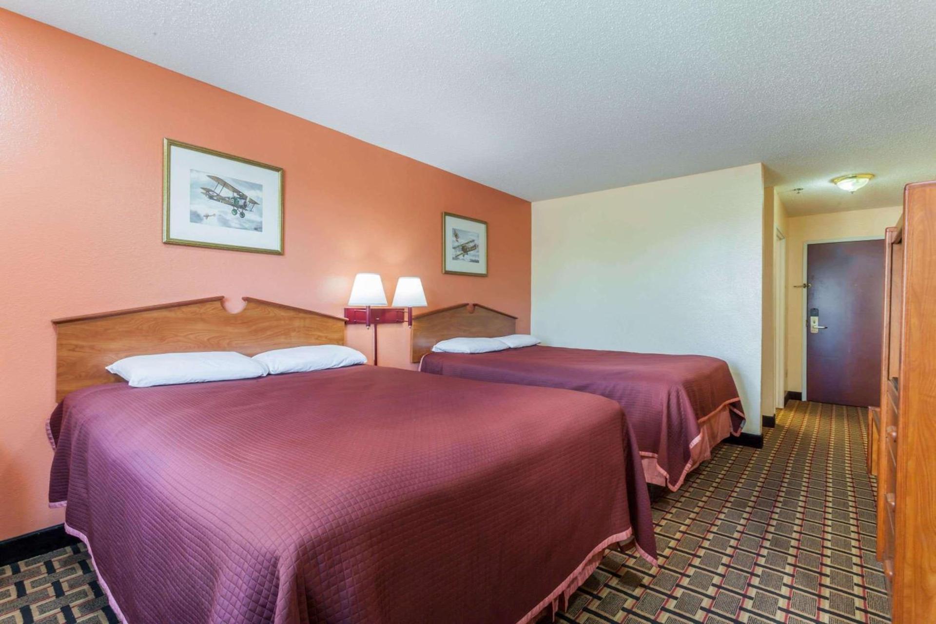 Sleep Inn Louisville Airport photo 6