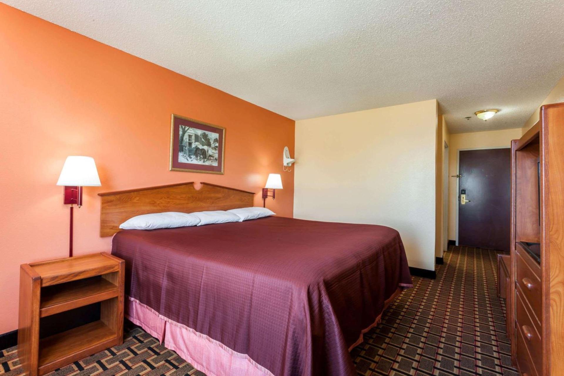 Sleep Inn Louisville Airport photo 5