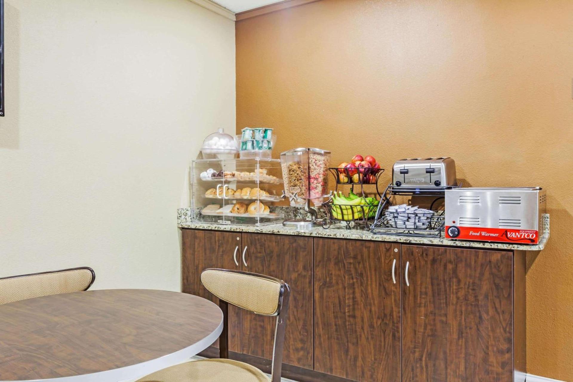 Microtel Inn by Wyndham Lexington photo 6