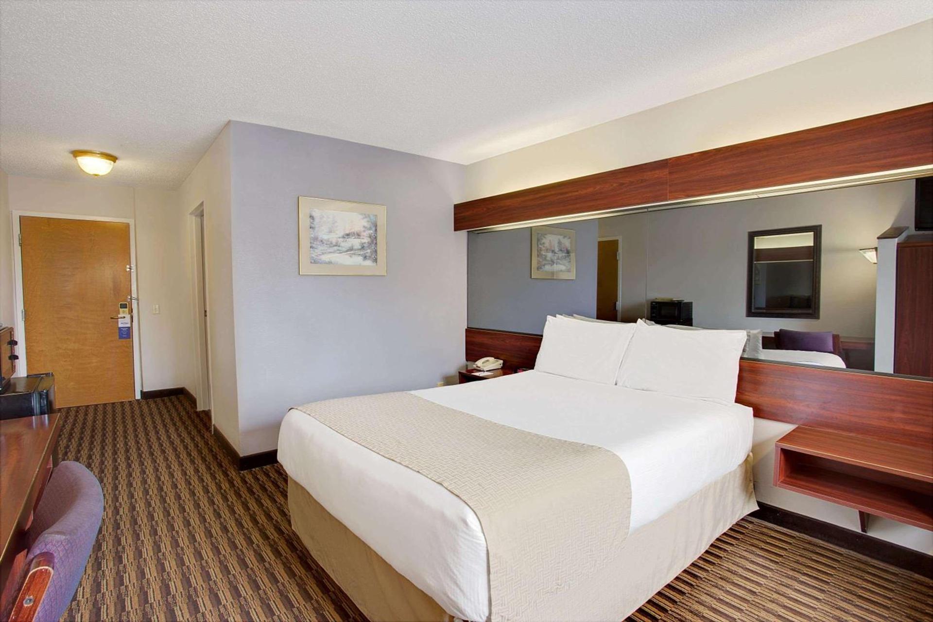 Microtel Inn by Wyndham - Murfreesboro photo 23