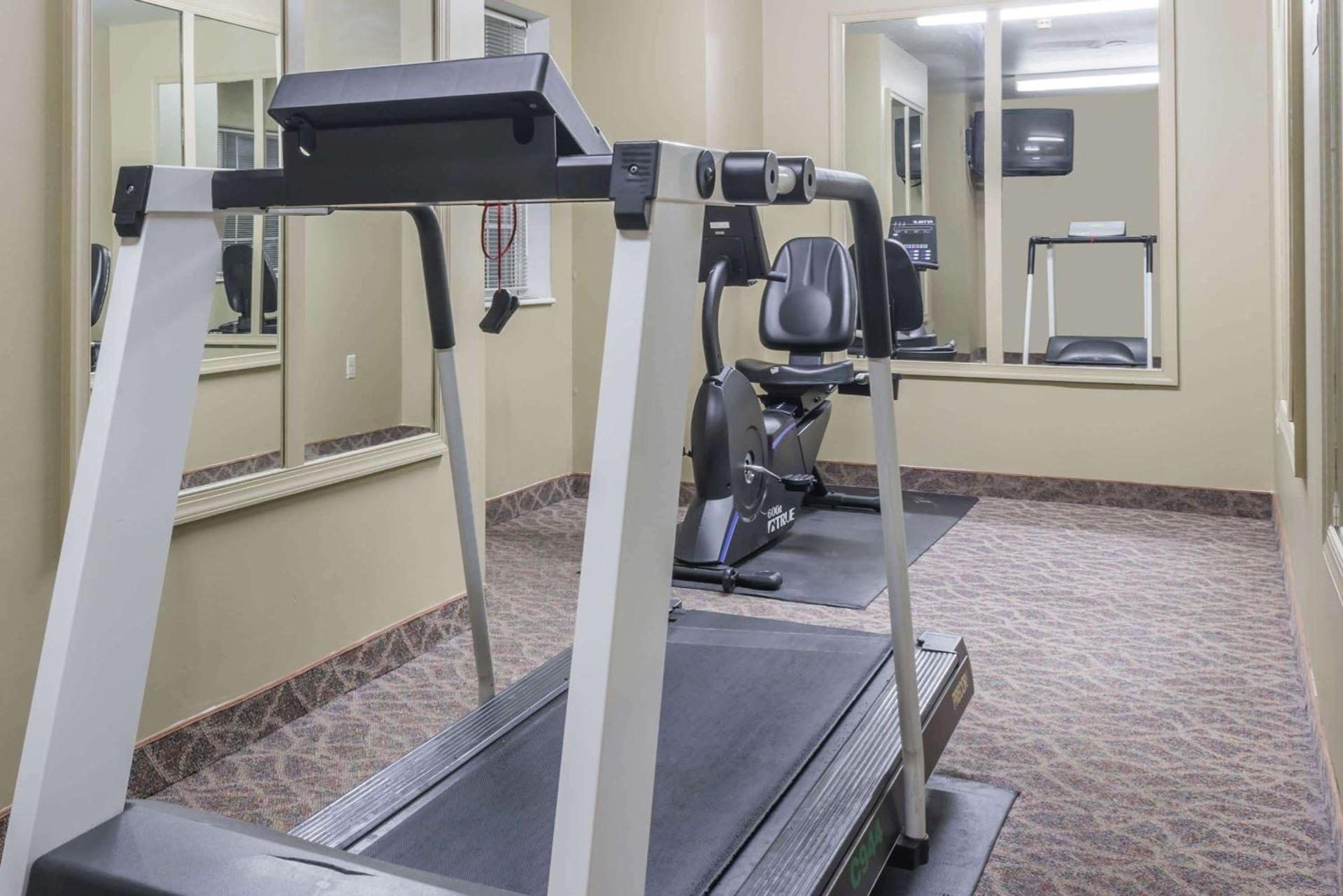 Microtel Inn & Suites by Wyndham West Chester photo 13
