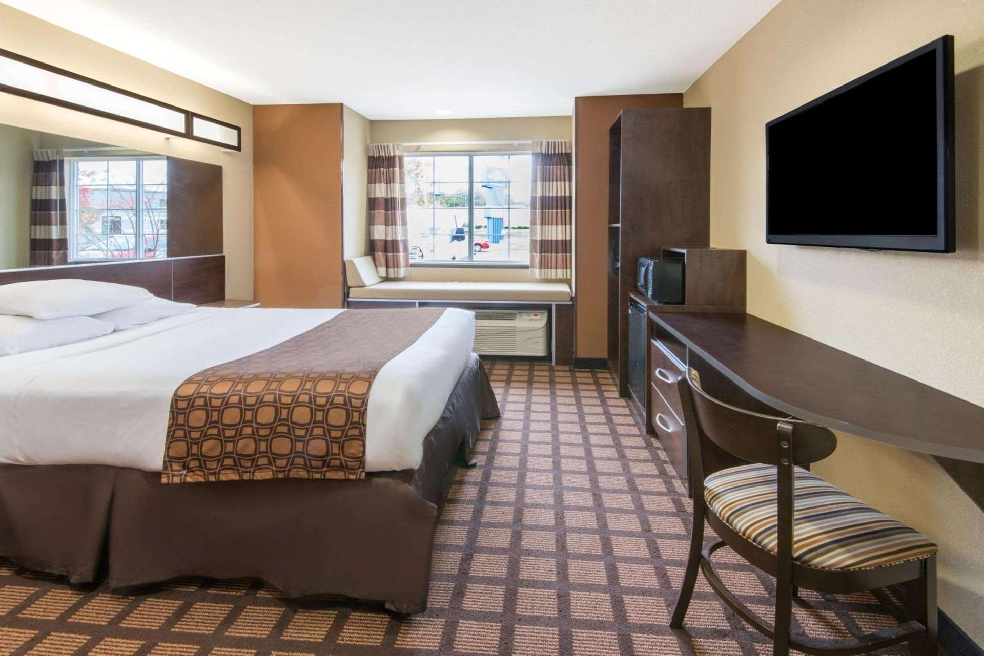Microtel Inn and Suites North Canton photo 21