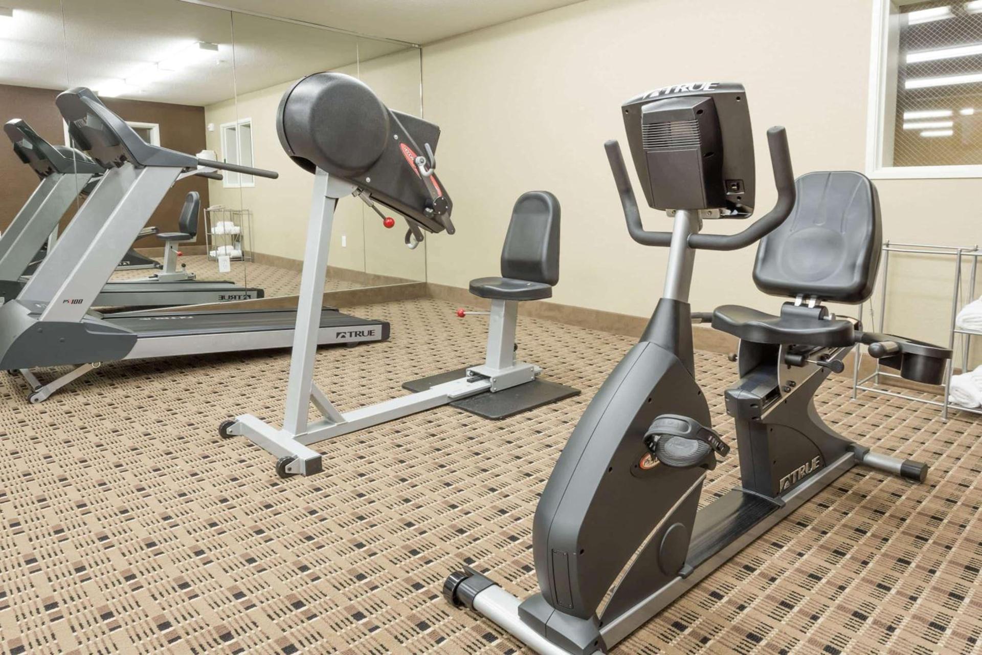 Microtel Inn & Suites by Wyndham Jacksonville Airport photo 6