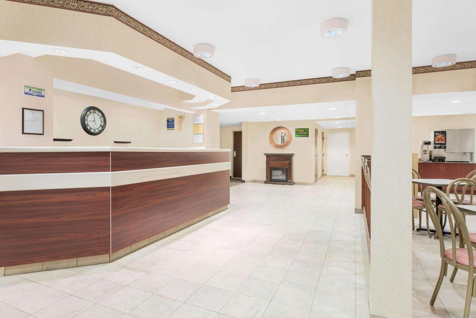 Microtel Inn & Suites by Wyndham Hamburg photo 9
