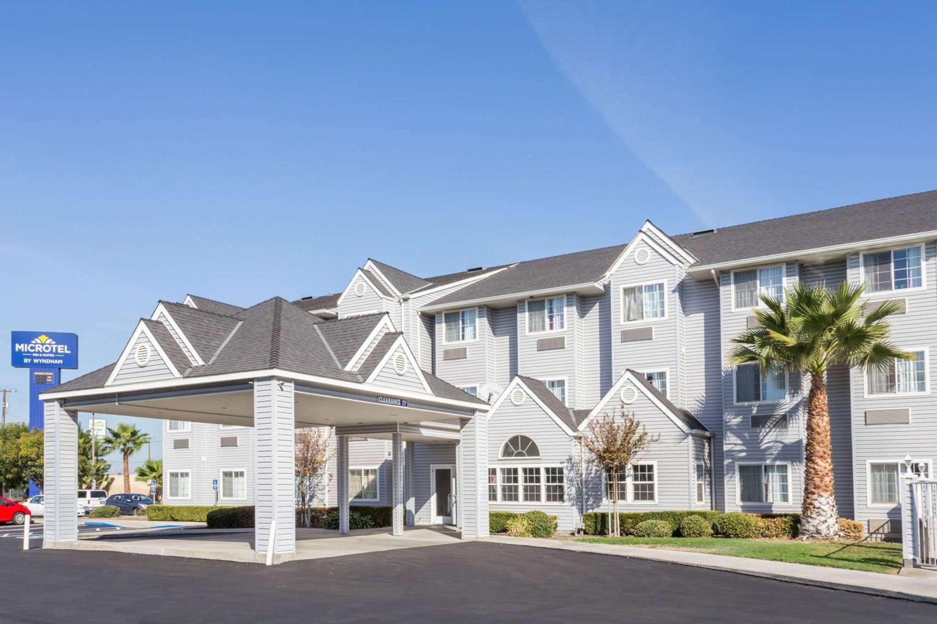 Microtel Inn & Suites Modesto photo 1