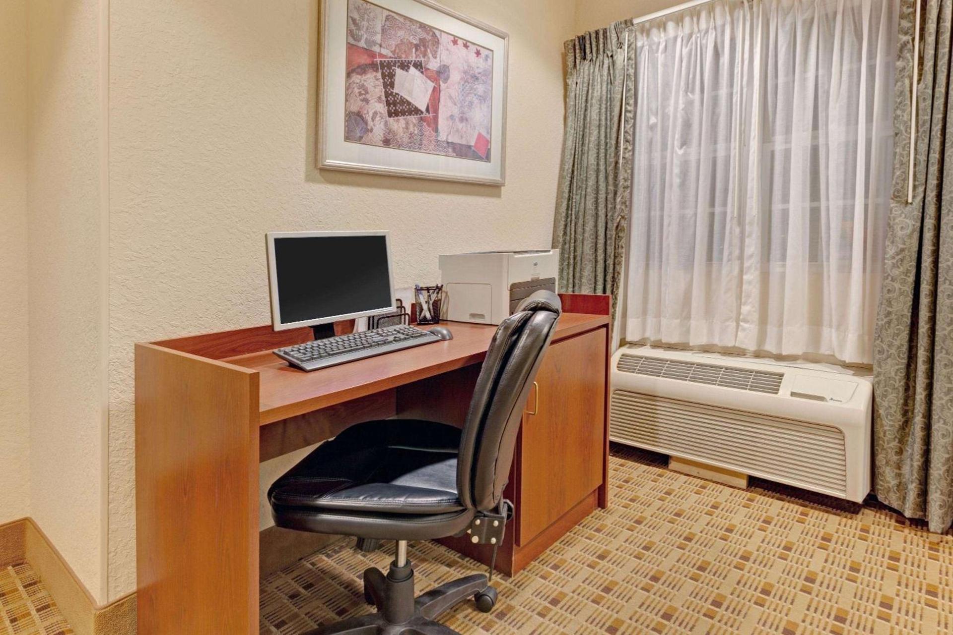 Microtel Inn & Suites by Wyndham Jasper photo 15