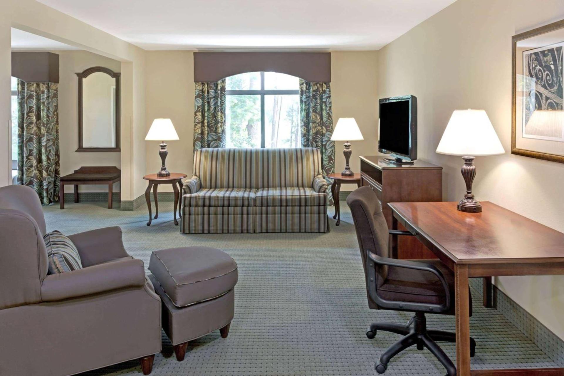 Wingate by Wyndham Charleston Southern University photo 28