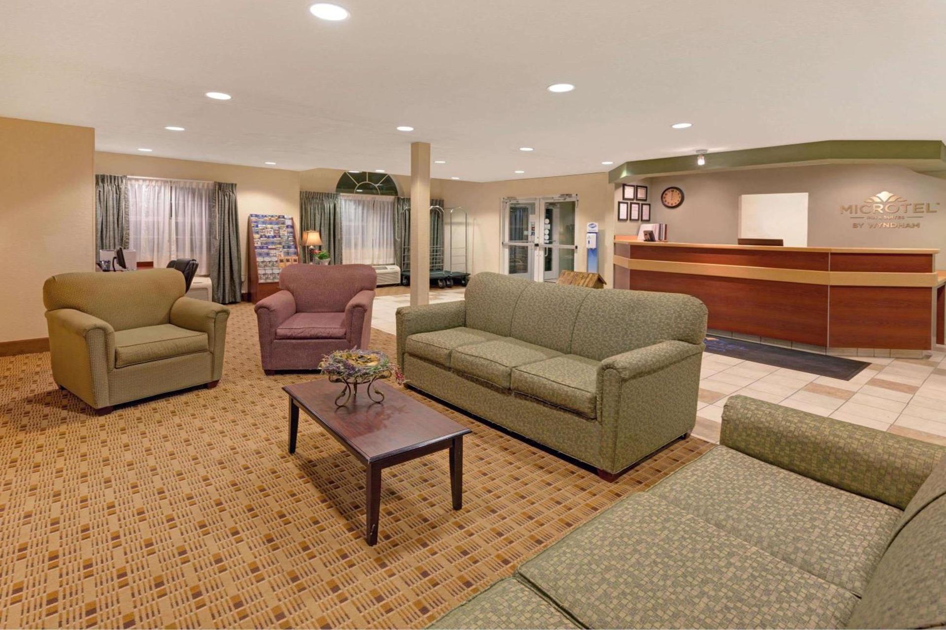 Microtel Inn & Suites by Wyndham Jasper photo 14