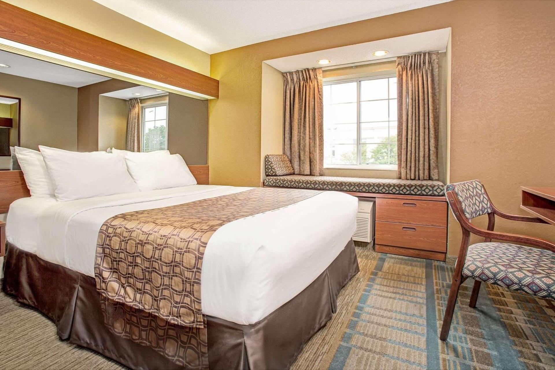 Microtel Inn & Suites by Wyndham Mason photo 20