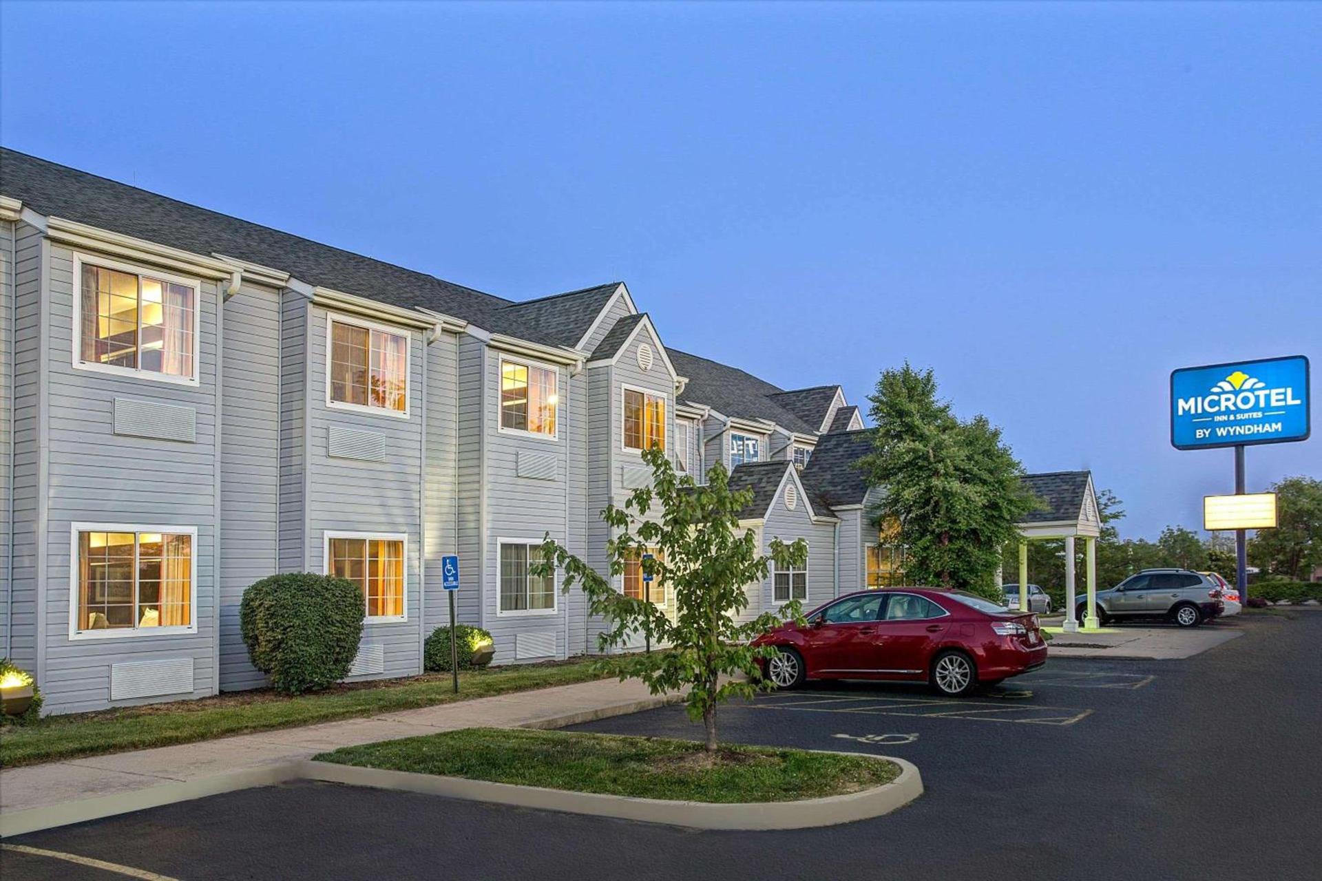 Microtel Inn & Suites by Wyndham Mason photo 1