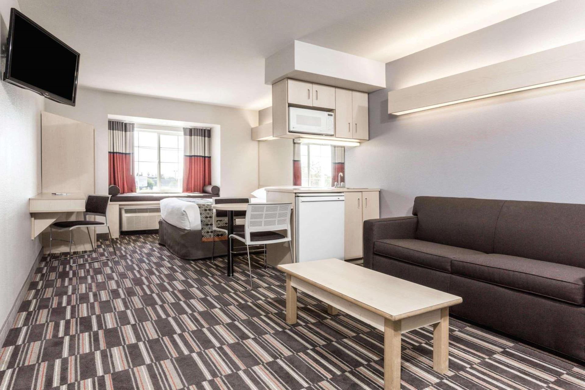 Microtel Inn & Suites Modesto photo 11