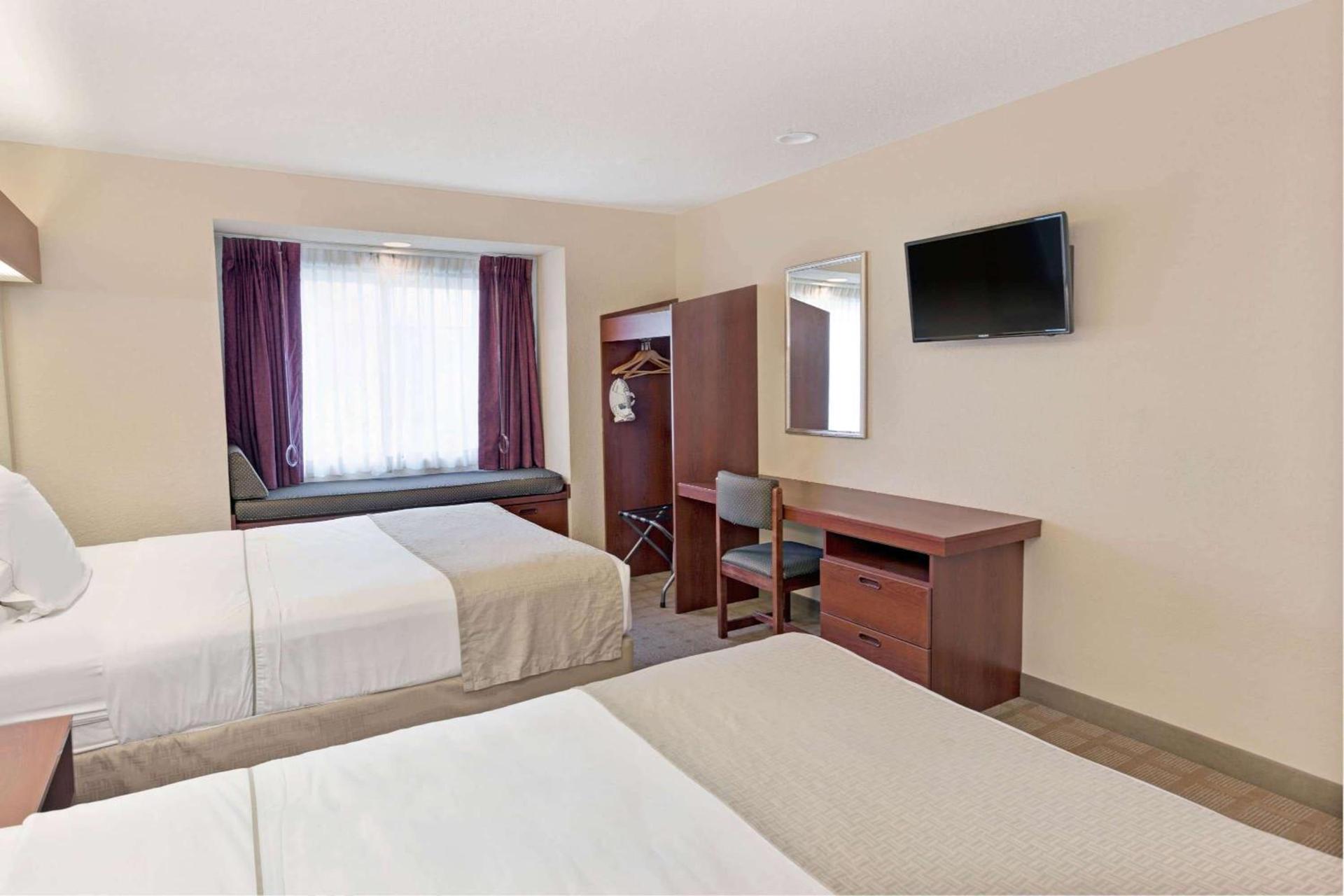 Microtel Inn & Suites by Wyndham Jasper photo 10