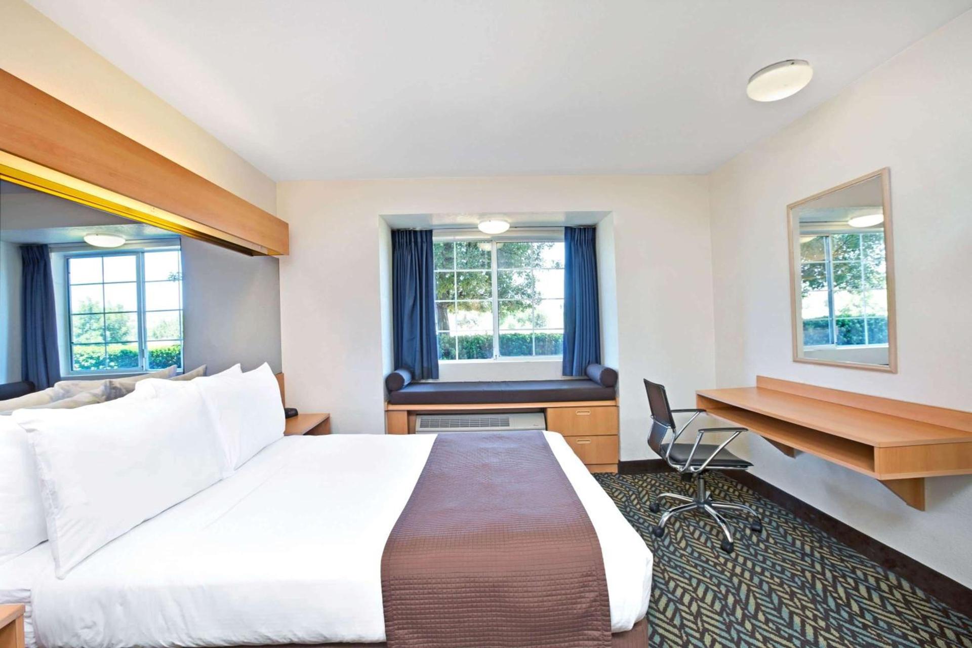 Microtel Inn & Suites, Morgan Hill photo 12