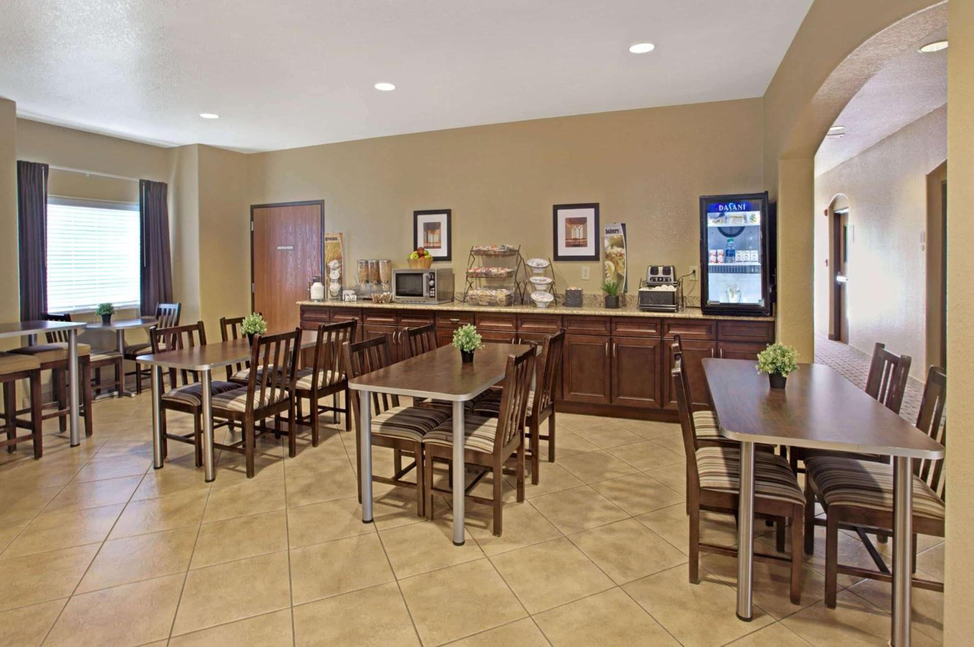 Microtel Inn & Suites - Cartersville photo 23