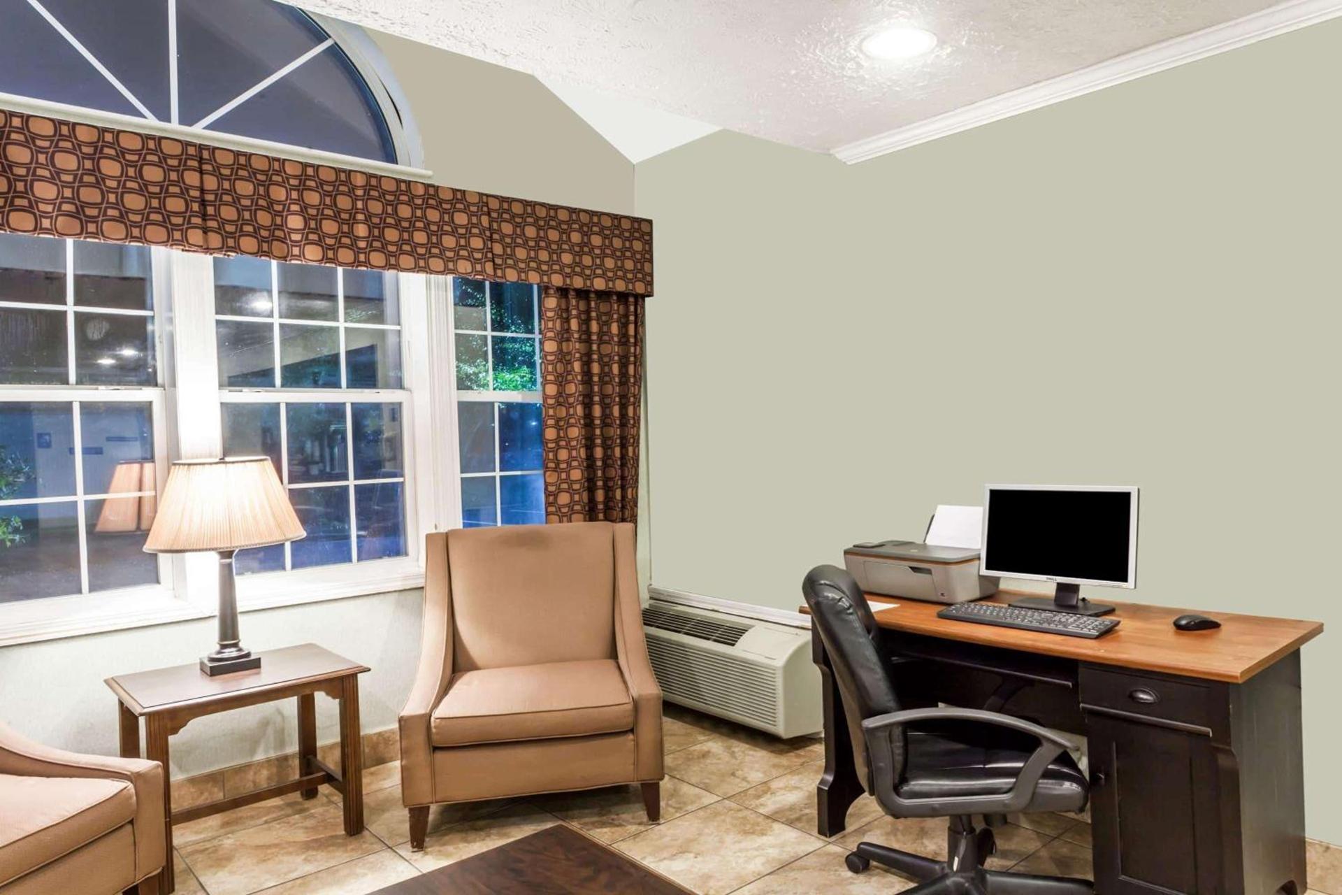Microtel Inn by Wyndham Wilson photo 6