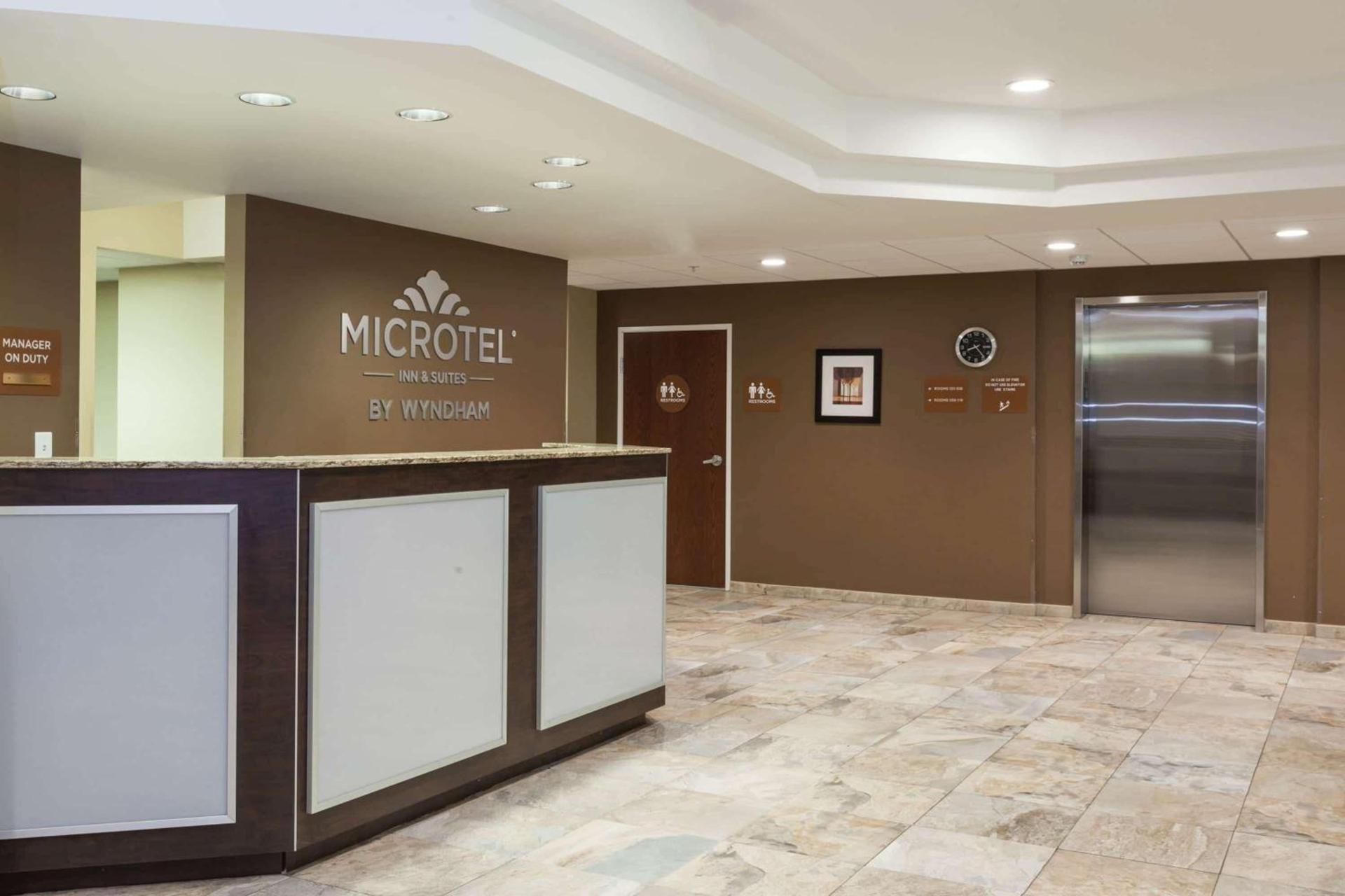 Microtel Inn & Suites by Wyndham Wheeler Ridge photo 19