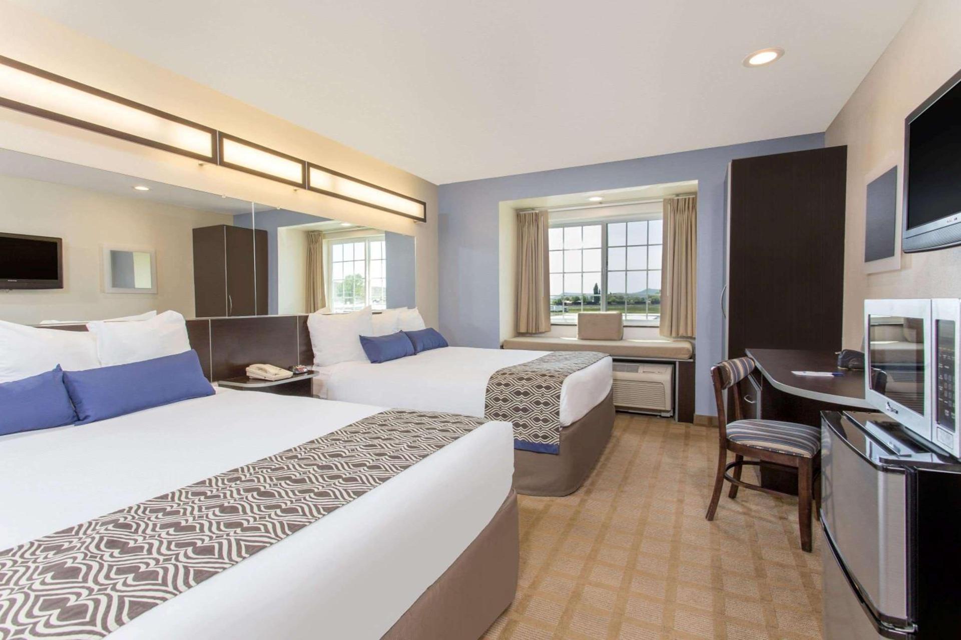 Microtel Inn & Suites by Wyndham Klamath Falls photo 4
