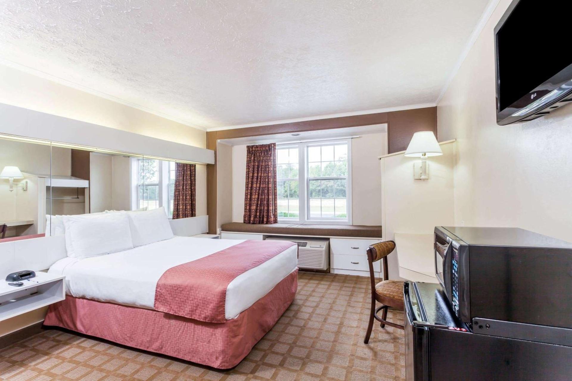 Microtel Inn by Wyndham Wilson photo 4