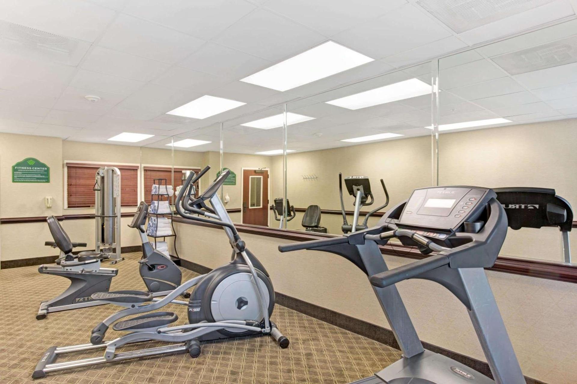 Wingate by Wyndham Charleston Southern University photo 34