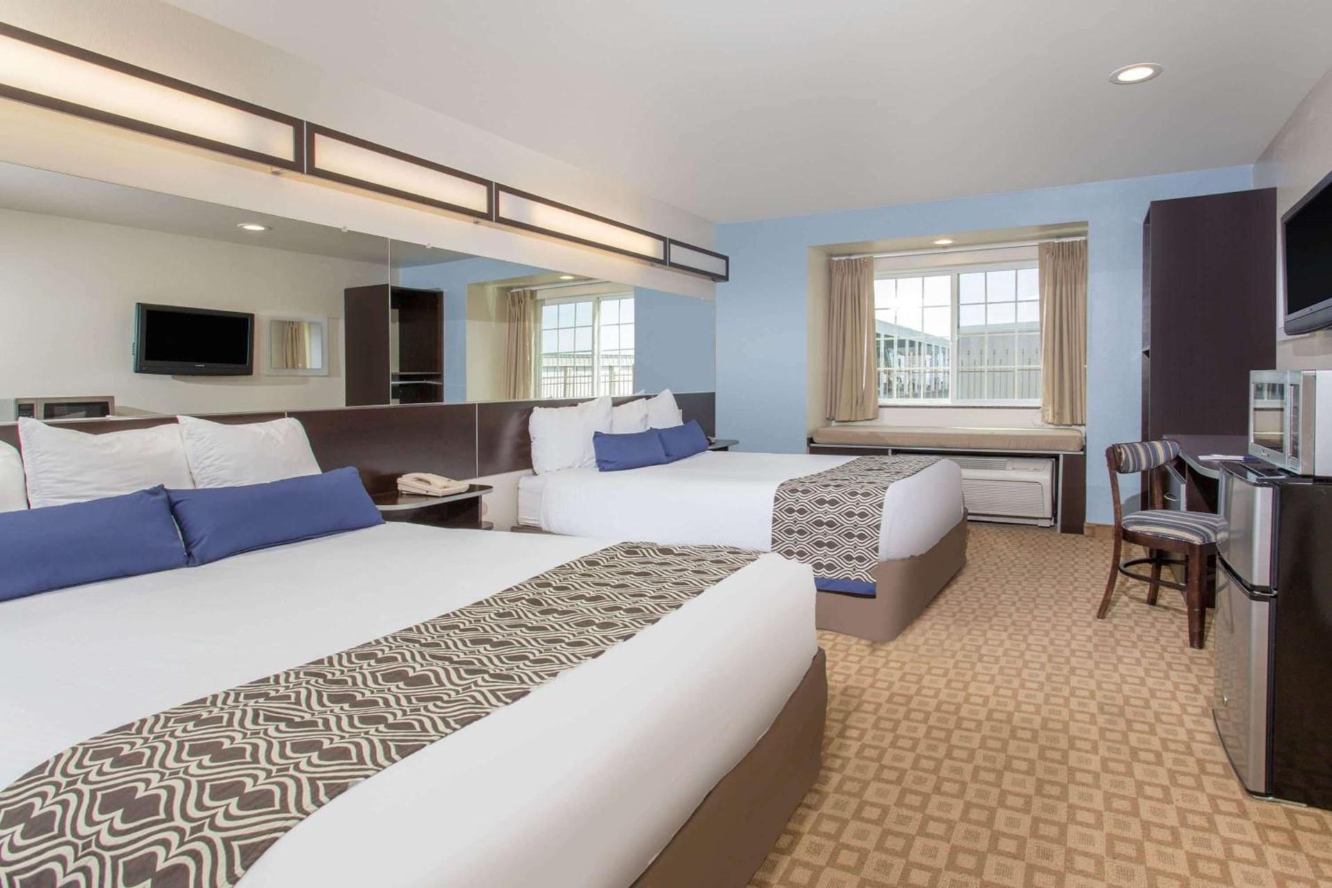 Microtel Inn & Suites by Wyndham Klamath Falls photo 3
