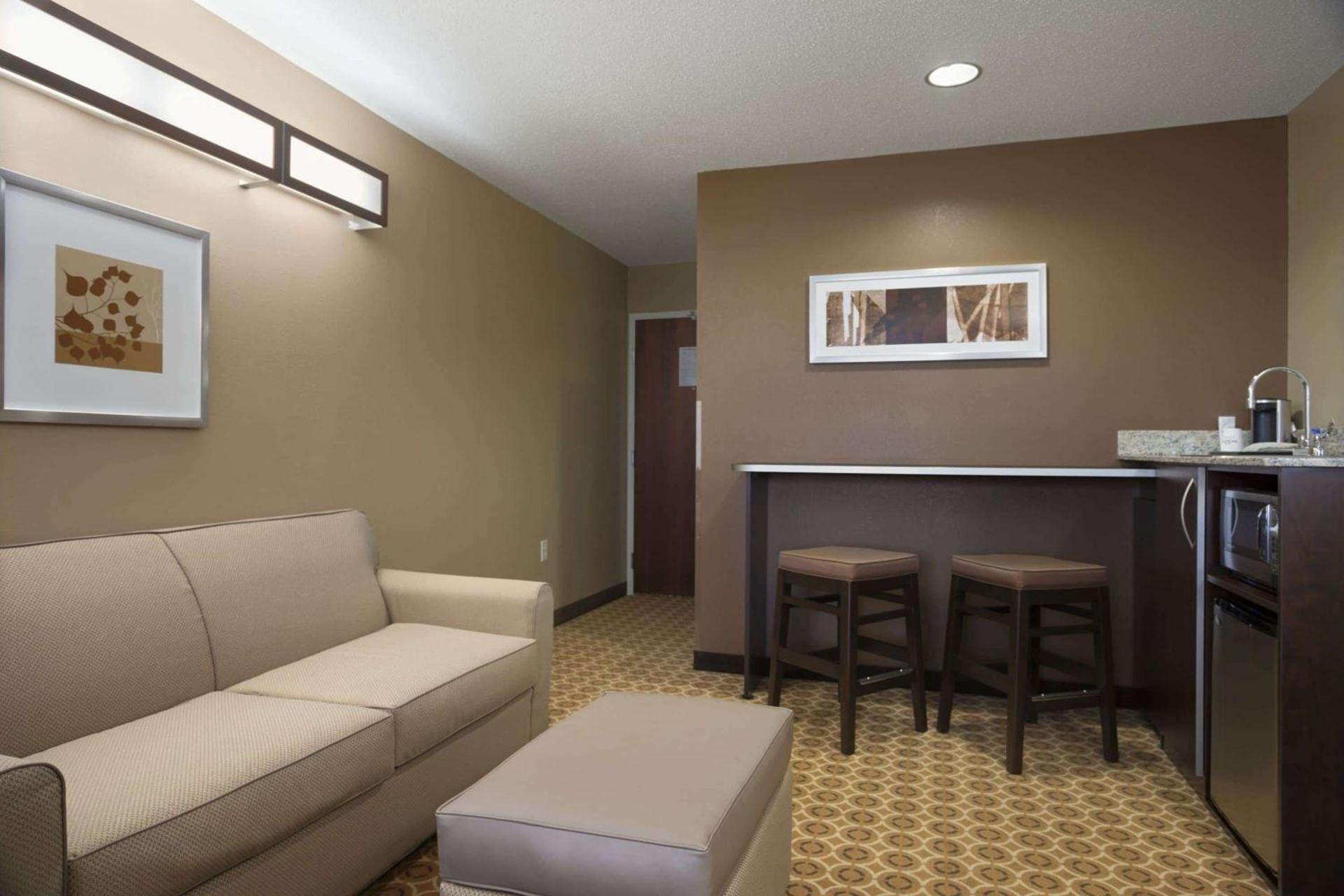 Sonesta Essential Fairmont photo 17