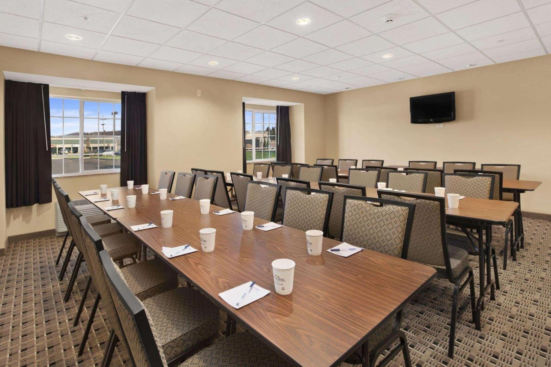 Microtel Inn & Suites-Sayre, PA photo 10