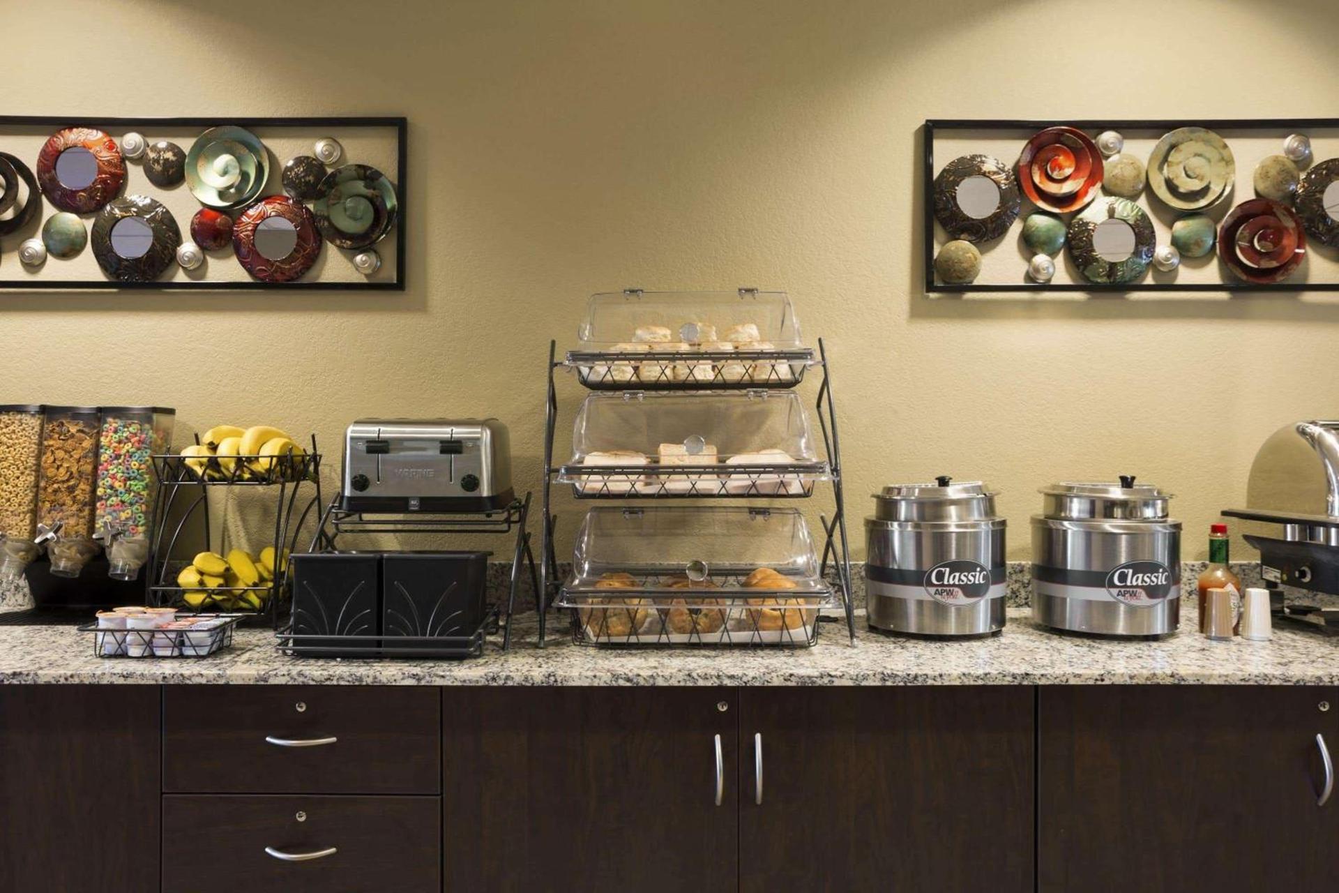 Microtel Inn and Suites Carrollton photo 13