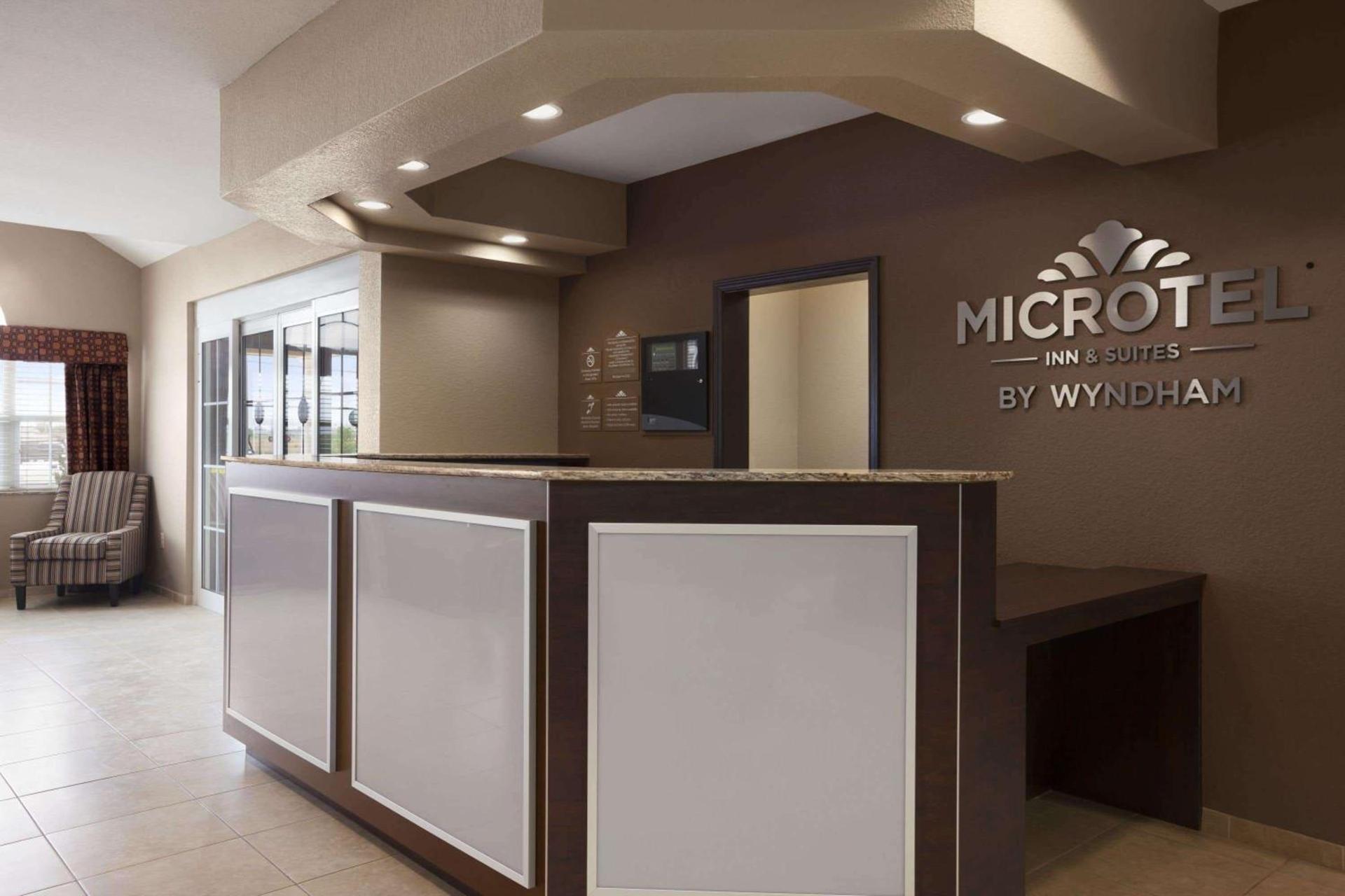 Microtel Inn & Suites Cotulla photo 30
