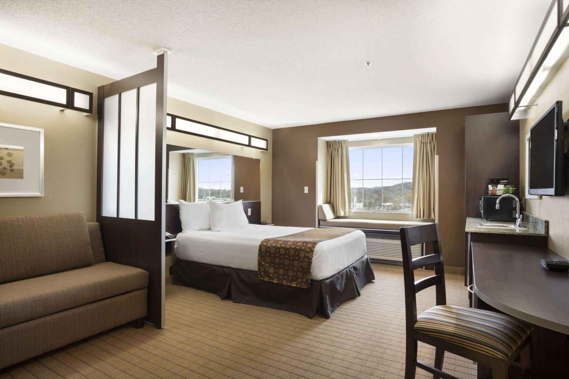 Microtel Inn & Suites by Wyndham Cambridge photo 13