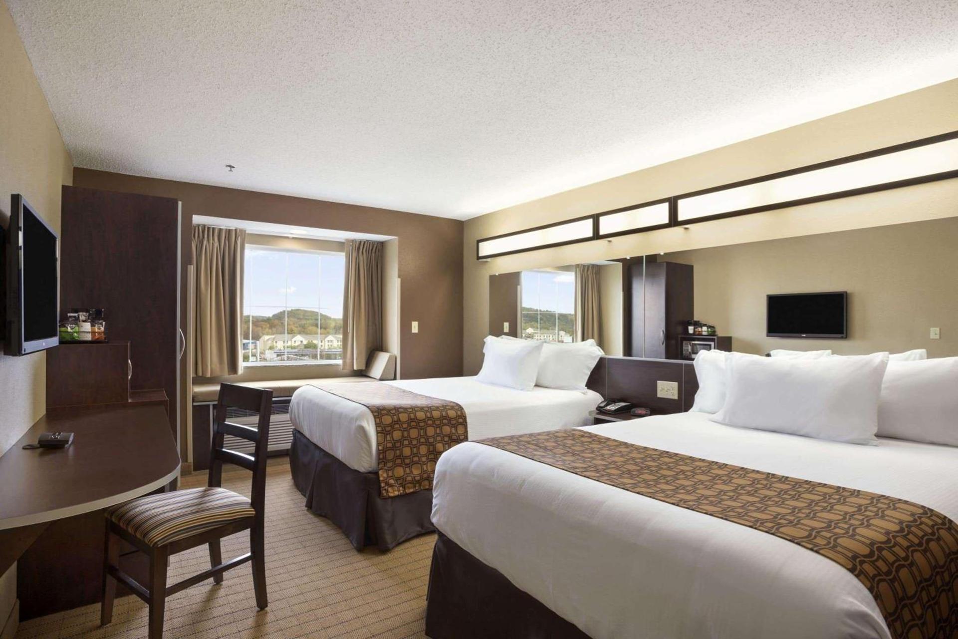 Microtel Inn & Suites by Wyndham Cambridge photo 7