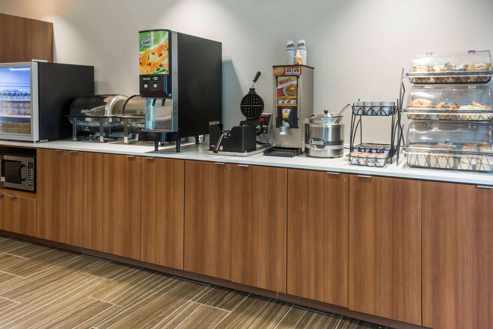 Microtel Inn & Suites by Wyndham Altoona photo 18