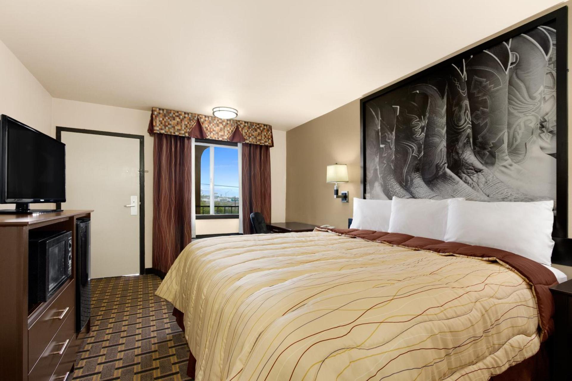 Super 8 by Wyndham Fort Worth TX photo 16