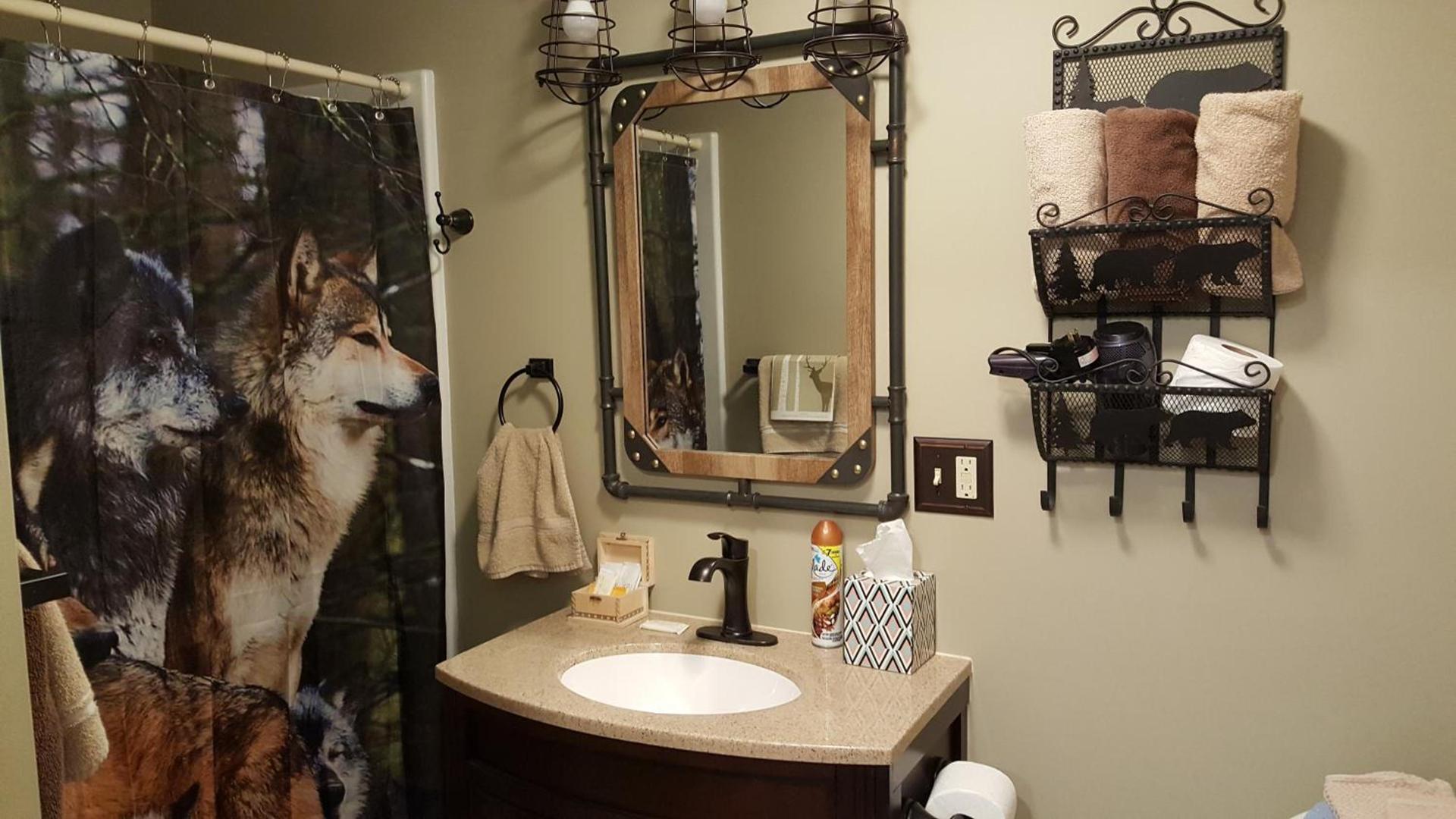 Bear Cove Inn photo 22