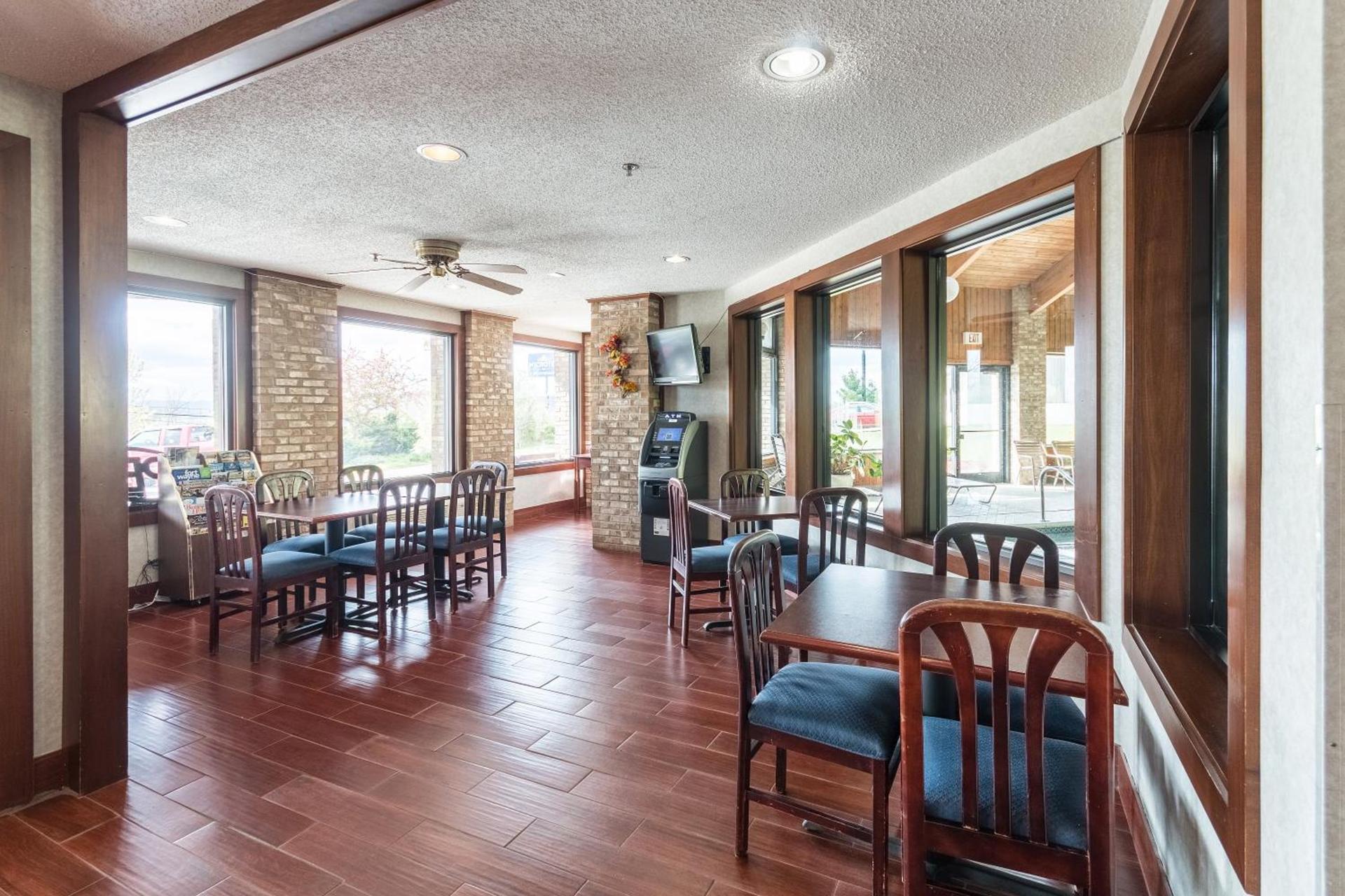Quality Express Inn & Suites photo 10