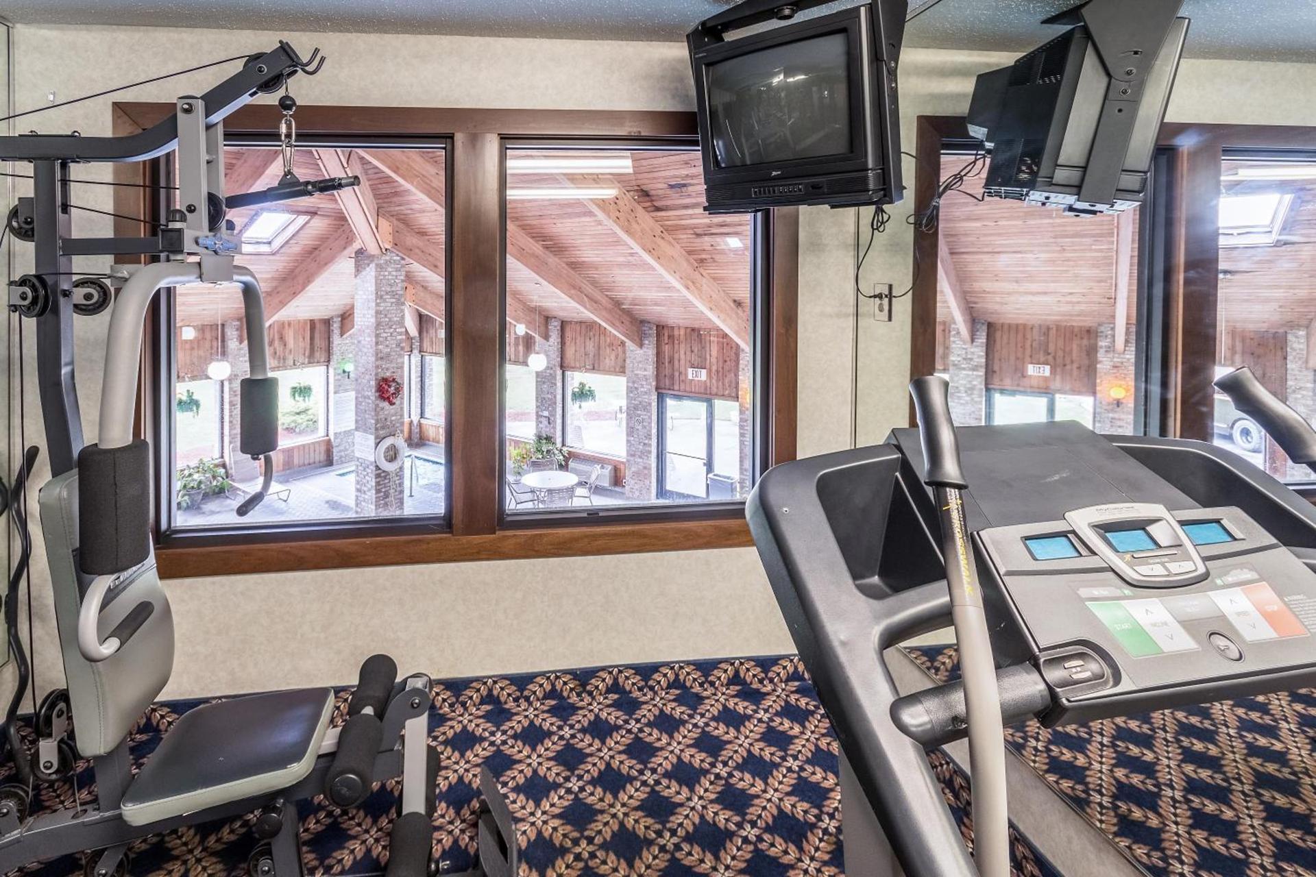 Quality Express Inn & Suites photo 6