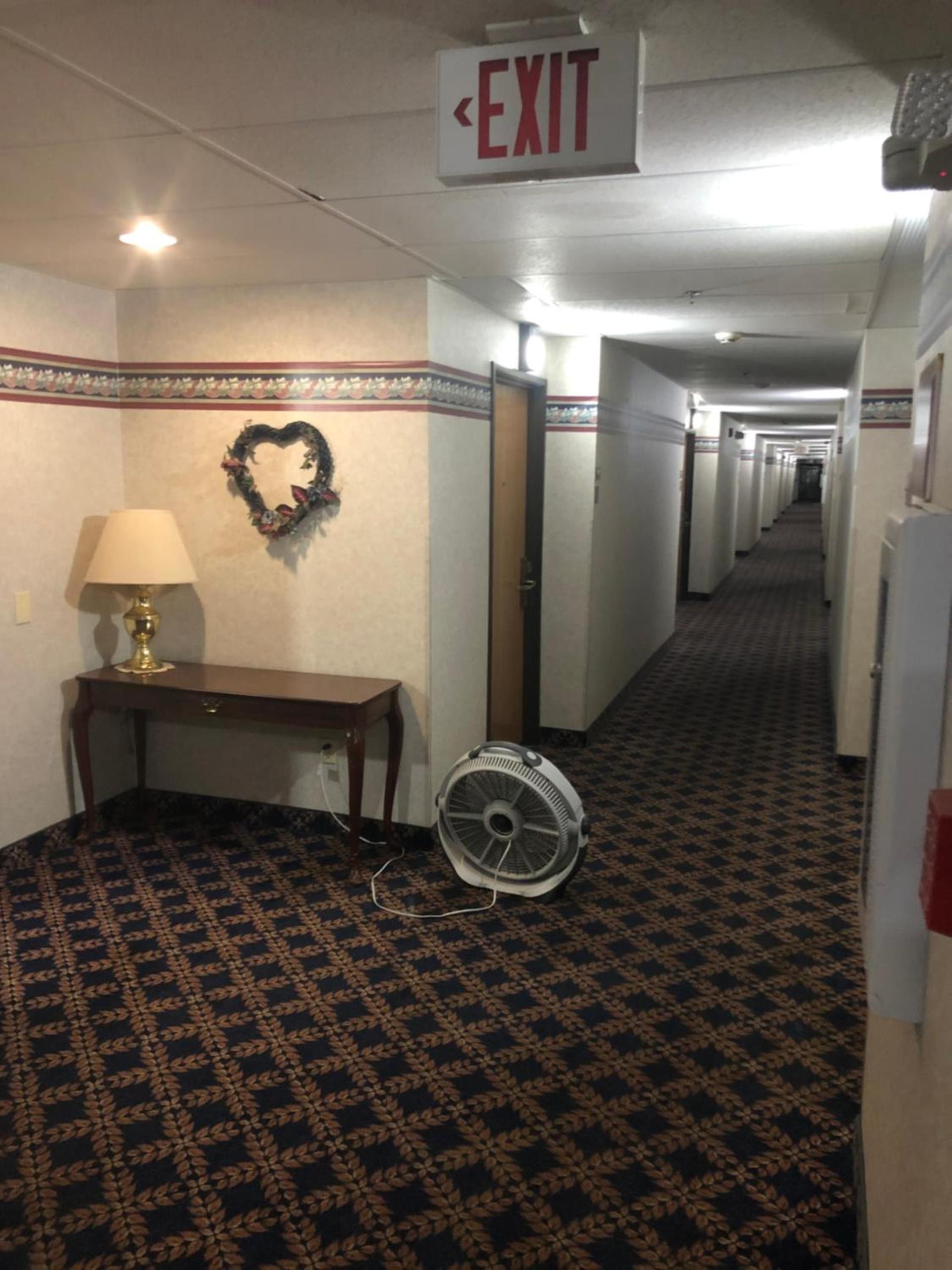 Quality Express Inn & Suites photo 5