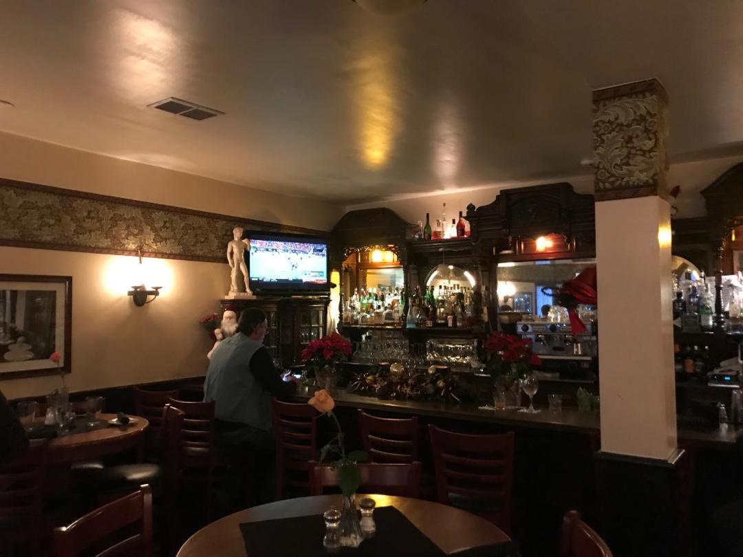 Union Hotel photo 2